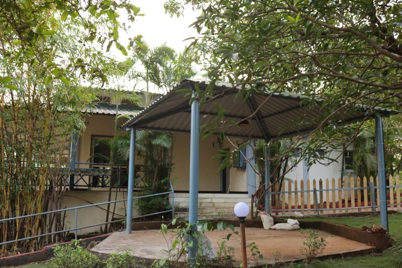 Nisarg Farm Mulshi Bed & Breakfast Exterior photo